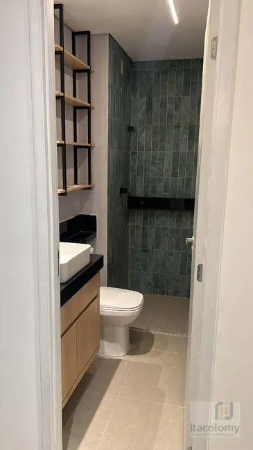 Foto 2 de Apartamento com 1 quarto à venda e para alugar, 40m2 em Barueri - SP