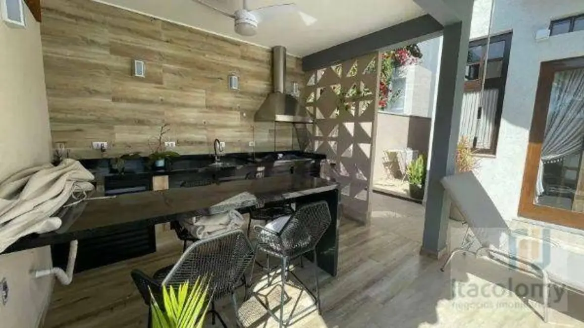 Foto 3 de Casa de Condomínio com 4 quartos à venda, 560m2 em Santana De Parnaiba - SP