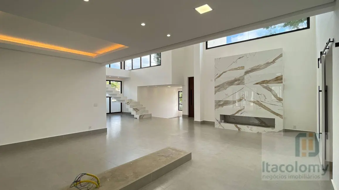 Foto 4 de Casa de Condomínio com 4 quartos à venda, 580m2 em Santana De Parnaiba - SP