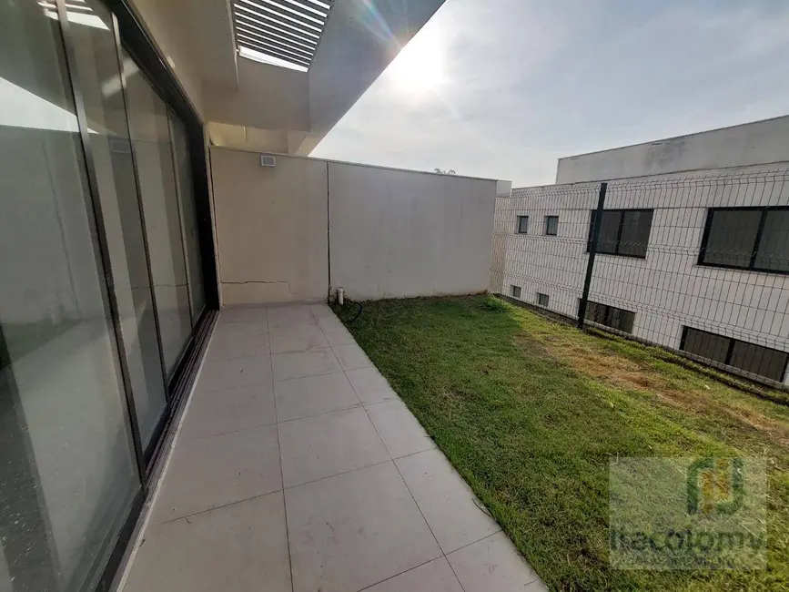 Foto 3 de Casa de Condomínio com 3 quartos à venda, 152m2 em Santana De Parnaiba - SP