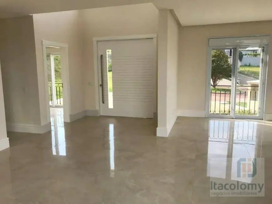 Casa de Condomínio com 4 quartos à venda e para alugar, 557m2 em Tamboré, Santana De Parnaiba - SP - imagem 3 Foto 3 de Casa de Condomínio com 4 quartos à venda e para alugar, 557m2 em Tamboré, Santana De Parnaiba - SP