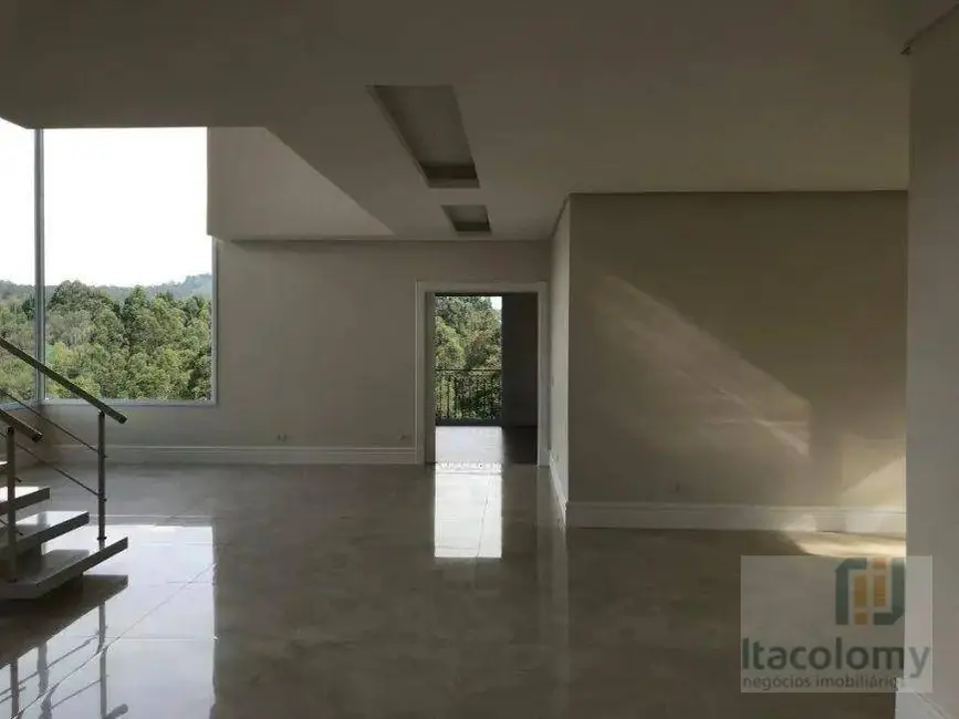 Casa de Condomínio com 4 quartos à venda e para alugar, 557m2 em Tamboré, Santana De Parnaiba - SP - imagem 8 Foto 8 de Casa de Condomínio com 4 quartos à venda e para alugar, 557m2 em Tamboré, Santana De Parnaiba - SP