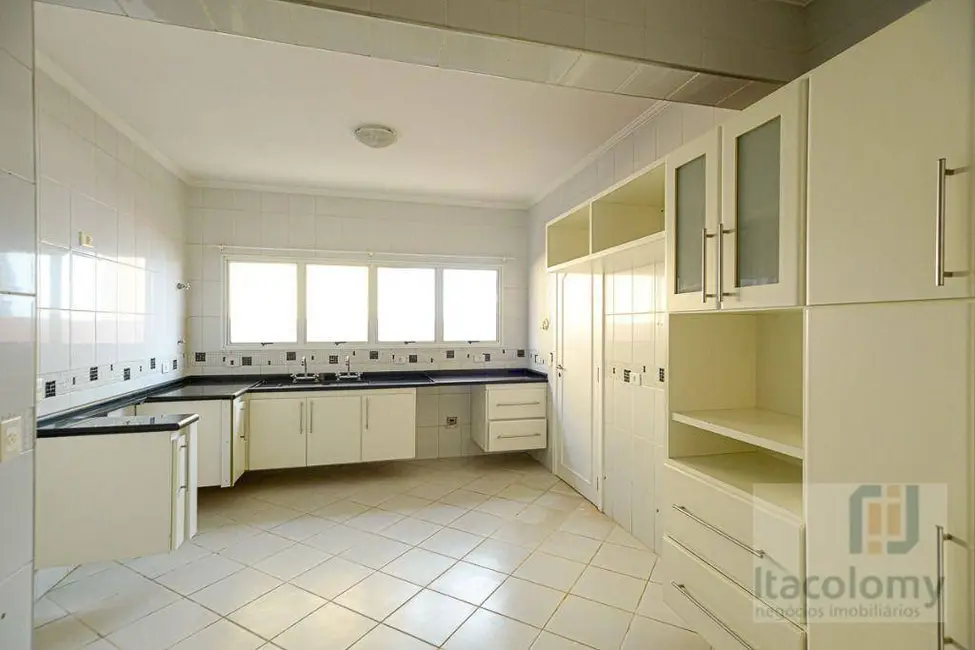 Foto 5 de Casa de Condomínio com 4 quartos à venda e para alugar, 525m2 em Santana De Parnaiba - SP