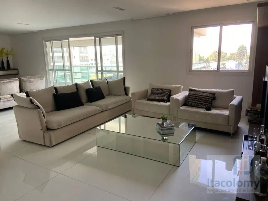 Foto 7 de Apartamento com 3 quartos à venda e para alugar, 202m2 em Santana De Parnaiba - SP