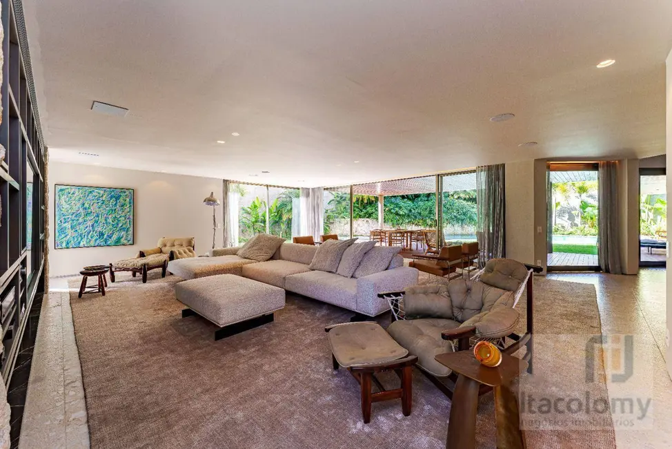 Casa de Condomínio com 3 quartos à venda, 1191m2 em Residencial Tamboré, Barueri - SP - imagem 4 Foto 4 de Casa de Condomínio com 3 quartos à venda, 1191m2 em Residencial Tamboré, Barueri - SP