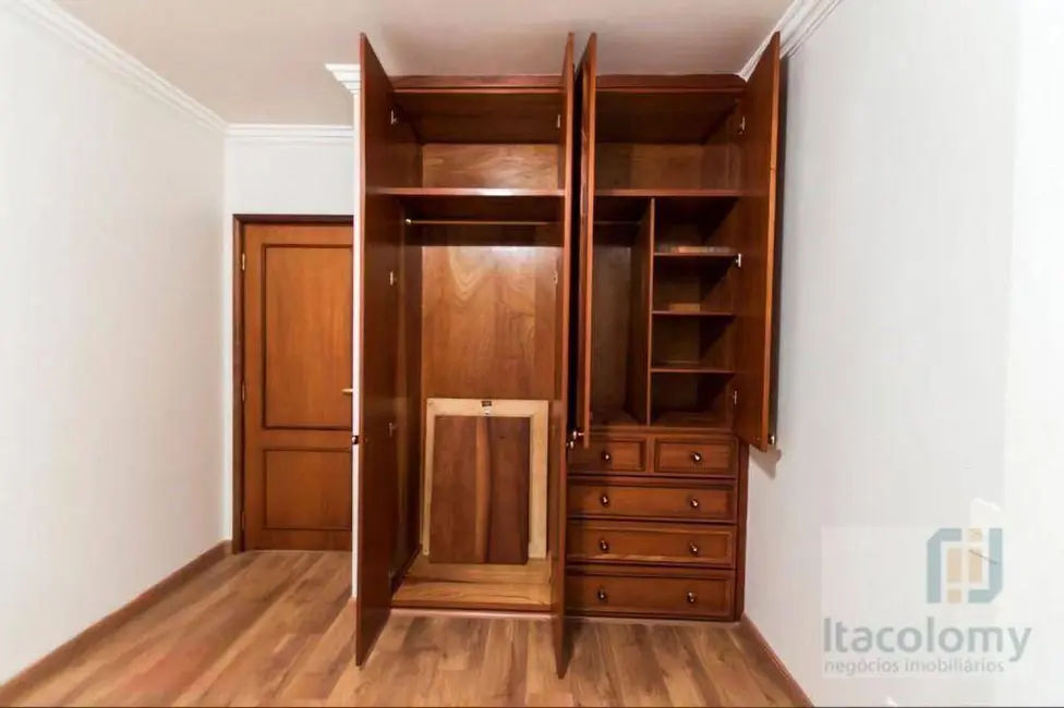 Apartamento com 4 quartos para alugar, 288m2 em Alphaville Industrial, Barueri - SP - imagem 8 Foto 8 de Apartamento com 4 quartos para alugar, 288m2 em Alphaville Industrial, Barueri - SP