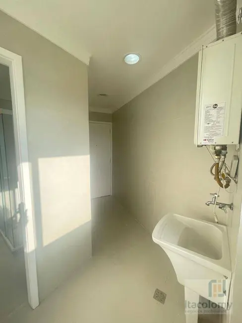 Foto 3 de Apartamento com 3 quartos à venda, 196m2 em Empresarial 18 do Forte, Barueri - SP