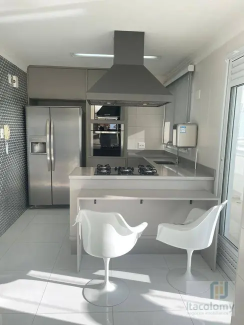 Foto 2 de Apartamento com 3 quartos à venda, 196m2 em Empresarial 18 do Forte, Barueri - SP
