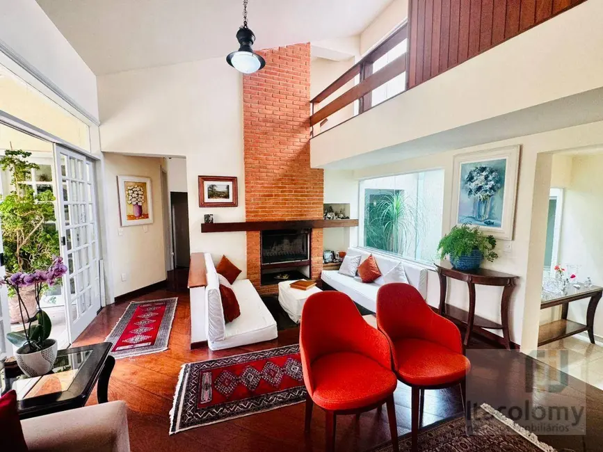 Casa de Condomínio com 3 quartos à venda, 636m2 em Barueri - SP - imagem 8 Foto 8 de Casa de Condomínio com 3 quartos à venda, 636m2 em Barueri - SP