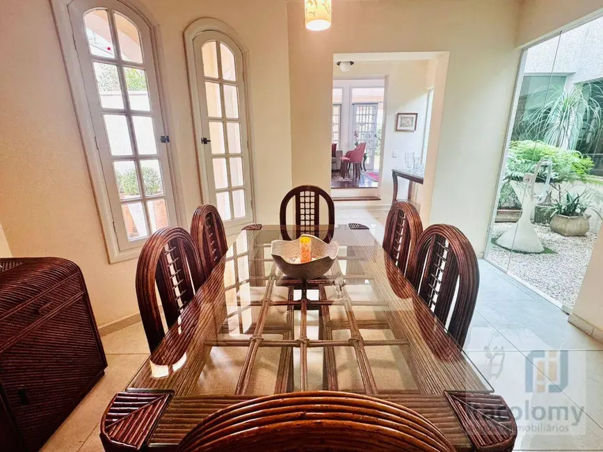 Casa de Condomínio com 3 quartos à venda, 636m2 em Barueri - SP - imagem 5 Foto 5 de Casa de Condomínio com 3 quartos à venda, 636m2 em Barueri - SP