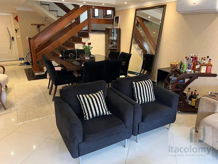 Foto 8 de Casa de Condomínio com 4 quartos à venda e para alugar, 360m2 em Santana De Parnaiba - SP