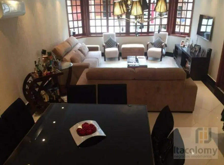 Foto 9 de Casa de Condomínio com 4 quartos à venda e para alugar, 360m2 em Santana De Parnaiba - SP