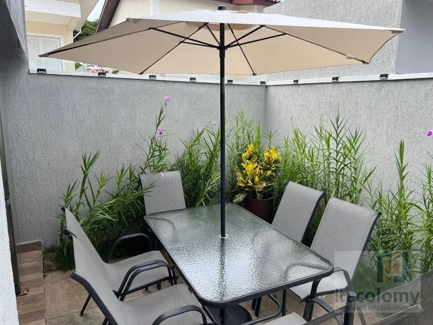 Foto 5 de Casa de Condomínio com 4 quartos à venda e para alugar, 360m2 em Santana De Parnaiba - SP