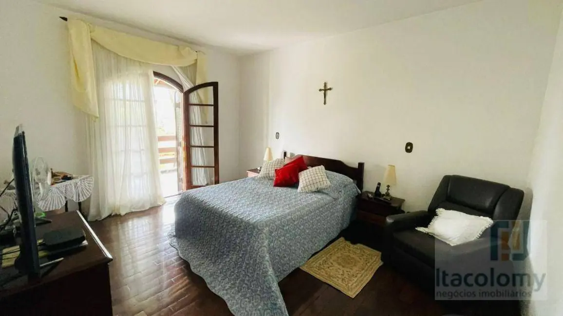 Casa de Condomínio com 4 quartos à venda, 526m2 em Santana De Parnaiba - SP - imagem 6 Foto 6 de Casa de Condomínio com 4 quartos à venda, 526m2 em Santana De Parnaiba - SP