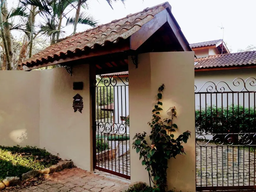 Foto 2 de Chácara com 3 quartos à venda, 2870m2 em Paisagem Renoir, Cotia - SP