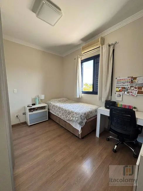 Casa de Condomínio com 4 quartos à venda, 320m2 em Tamboré, Santana De Parnaiba - SP - imagem 6 Foto 6 de Casa de Condomínio com 4 quartos à venda, 320m2 em Tamboré, Santana De Parnaiba - SP