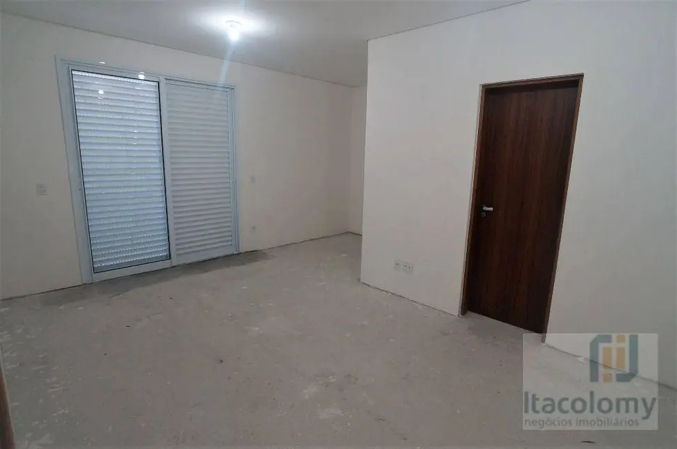 Casa de Condomínio com 3 quartos à venda, 450m2 em Tarumã, Santana De Parnaiba - SP - imagem 3 Foto 3 de Casa de Condomínio com 3 quartos à venda, 450m2 em Tarumã, Santana De Parnaiba - SP