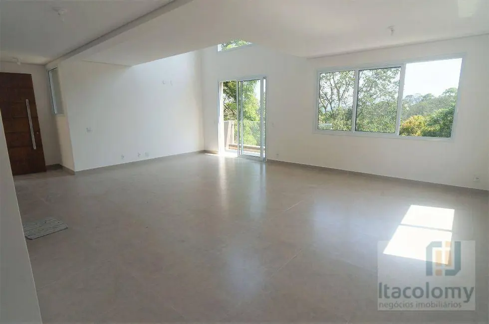 Casa de Condomínio com 3 quartos à venda, 450m2 em Tarumã, Santana De Parnaiba - SP - imagem 6 Foto 6 de Casa de Condomínio com 3 quartos à venda, 450m2 em Tarumã, Santana De Parnaiba - SP