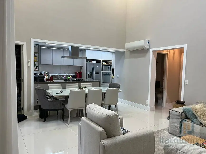 Apartamento com 3 quartos à venda, 172m2 em Tamboré, Santana De Parnaiba - SP - imagem 1 Foto 1 de Apartamento com 3 quartos à venda, 172m2 em Tamboré, Santana De Parnaiba - SP