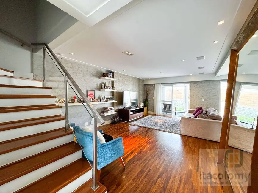 Casa de Condomínio com 4 quartos à venda, 290m2 em Tamboré, Santana De Parnaiba - SP - imagem 3 Foto 3 de Casa de Condomínio com 4 quartos à venda, 290m2 em Tamboré, Santana De Parnaiba - SP