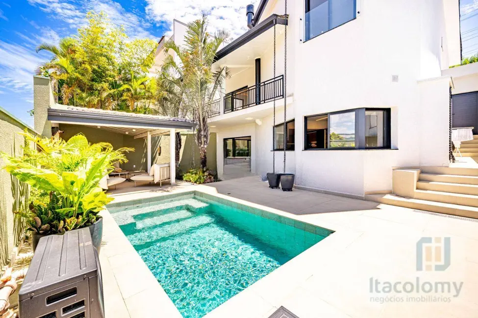 Casa de Condomínio com 3 quartos à venda, 420m2 em Santana De Parnaiba - SP - imagem 3 Foto 3 de Casa de Condomínio com 3 quartos à venda, 420m2 em Santana De Parnaiba - SP