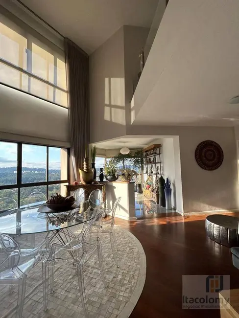 Foto 1 de Apartamento com 3 quartos à venda e para alugar, 260m2 em Alphaville Industrial, Barueri - SP