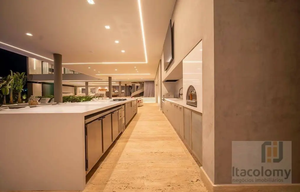 Foto 4 de Casa de Condomínio com 6 quartos à venda, 2000m2 em Santana De Parnaiba - SP