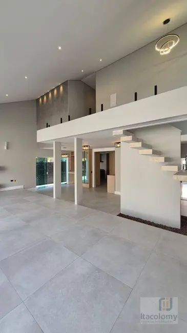 Foto 4 de Casa de Condomínio com 3 quartos à venda, 368m2 em Santana De Parnaiba - SP