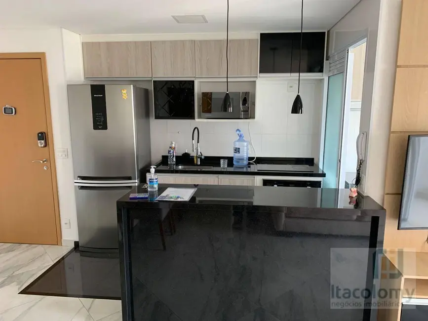 Foto 2 de Apartamento com 2 quartos à venda e para alugar, 70m2 em Empresarial 18 do Forte, Barueri - SP