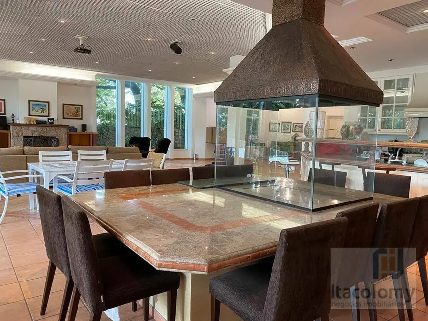 Foto 8 de Casa de Condomínio com 5 quartos à venda e para alugar, 1078m2 em Santana De Parnaiba - SP