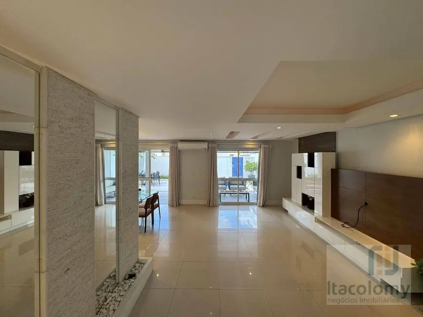 Foto 7 de Casa de Condomínio com 4 quartos à venda, 290m2 em Santana De Parnaiba - SP