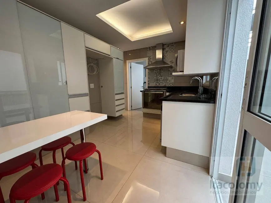 Foto 9 de Casa de Condomínio com 4 quartos à venda, 290m2 em Santana De Parnaiba - SP