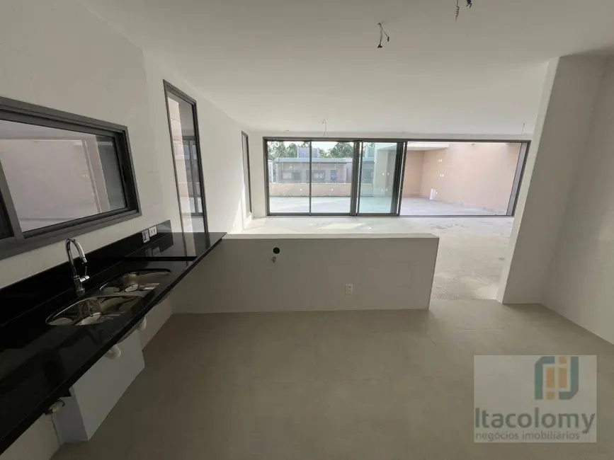 Foto 5 de Casa de Condomínio com 3 quartos à venda, 323m2 em Tamboré, Santana De Parnaiba - SP