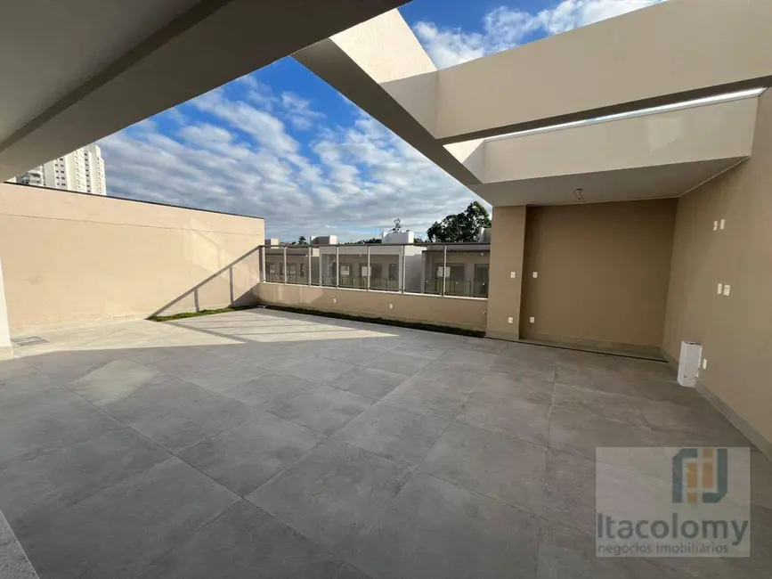Foto 2 de Casa de Condomínio com 3 quartos à venda, 330m2 em Tamboré, Santana De Parnaiba - SP