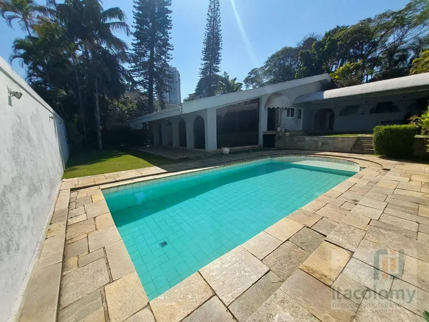 Casa de Condomínio com 4 quartos à venda e para alugar, 1062m2 em Barueri - SP - imagem 4 Foto 4 de Casa de Condomínio com 4 quartos à venda e para alugar, 1062m2 em Barueri - SP
