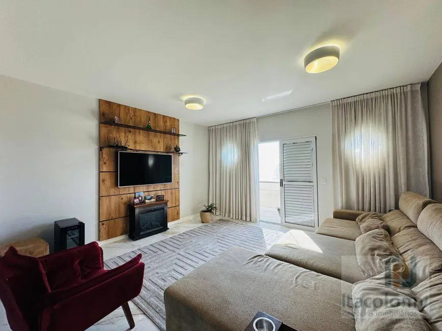 Foto 1 de Casa com 4 quartos à venda, 125m2 em Jardim Graziela, Barueri - SP