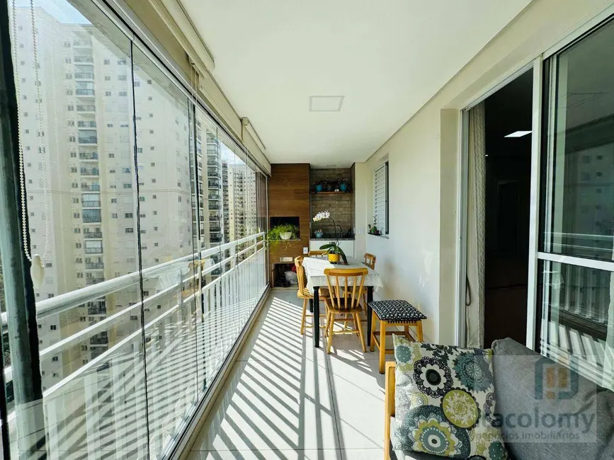 Foto 6 de Apartamento com 3 quartos à venda, 105m2 em Jardim Tupanci, Barueri - SP