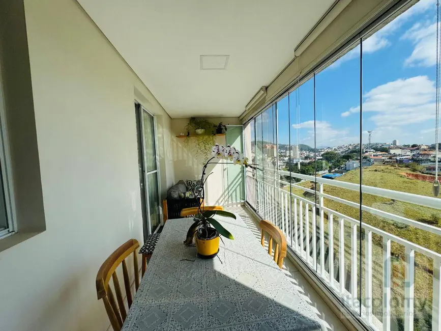 Foto 9 de Apartamento com 3 quartos à venda, 105m2 em Jardim Tupanci, Barueri - SP