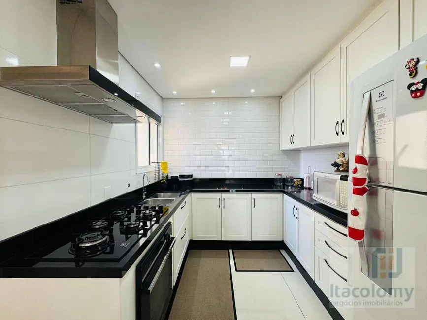 Foto 3 de Apartamento com 3 quartos à venda, 105m2 em Jardim Tupanci, Barueri - SP