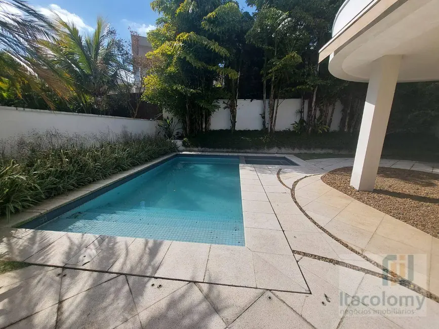 Casa de Condomínio com 4 quartos à venda e para alugar, 640m2 em Barueri - SP - imagem 8 Foto 8 de Casa de Condomínio com 4 quartos à venda e para alugar, 640m2 em Barueri - SP