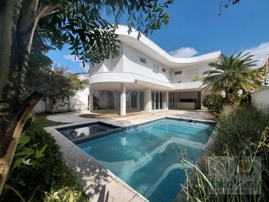 Casa de Condomínio com 4 quartos à venda e para alugar, 640m2 em Barueri - SP - imagem 3 Foto 3 de Casa de Condomínio com 4 quartos à venda e para alugar, 640m2 em Barueri - SP