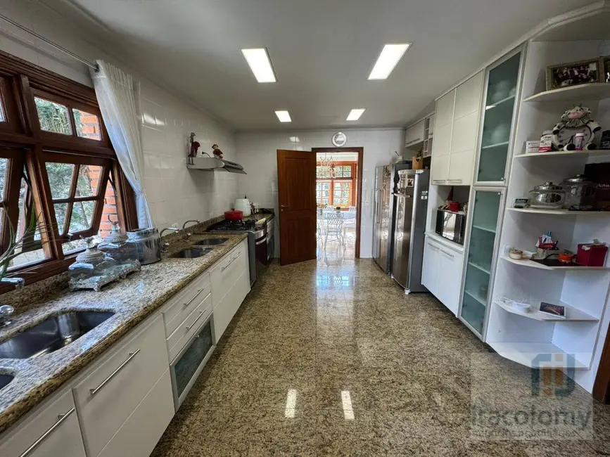 Casa de Condomínio com 4 quartos à venda, 1500m2 em Residencial Tamboré, Barueri - SP - imagem 6 Foto 6 de Casa de Condomínio com 4 quartos à venda, 1500m2 em Residencial Tamboré, Barueri - SP