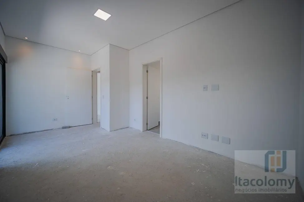 Foto 3 de Casa de Condomínio com 4 quartos à venda, 560m2 em Jardim do Golf I, Jandira - SP