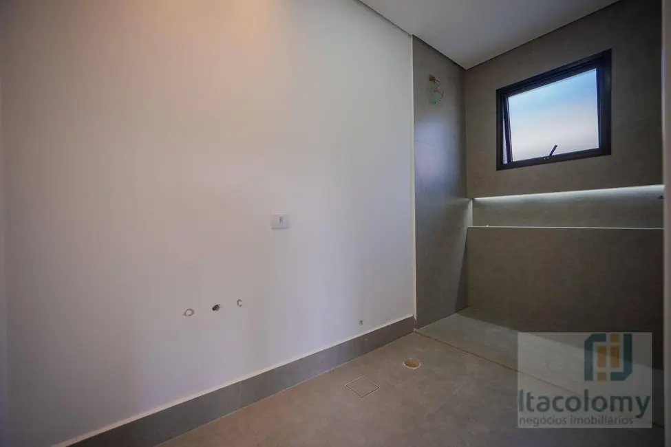 Foto 4 de Casa de Condomínio com 4 quartos à venda, 560m2 em Jardim do Golf I, Jandira - SP