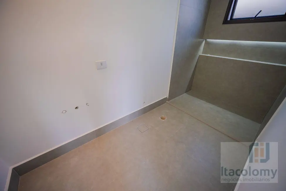 Foto 6 de Casa de Condomínio com 4 quartos à venda, 560m2 em Jardim do Golf I, Jandira - SP