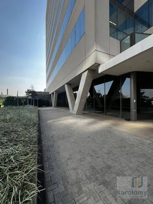 Foto 2 de Loja para alugar, 595m2 em Tamboré, Barueri - SP