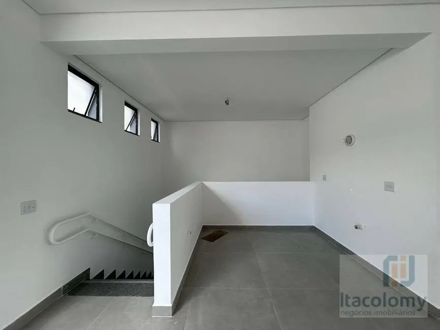 Loja para alugar, 300m2 em Bethaville I, Barueri - SP - imagem 9 Foto 9 de Loja para alugar, 300m2 em Bethaville I, Barueri - SP