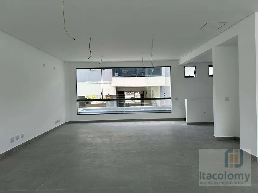 Loja para alugar, 300m2 em Bethaville I, Barueri - SP - imagem 6 Foto 6 de Loja para alugar, 300m2 em Bethaville I, Barueri - SP