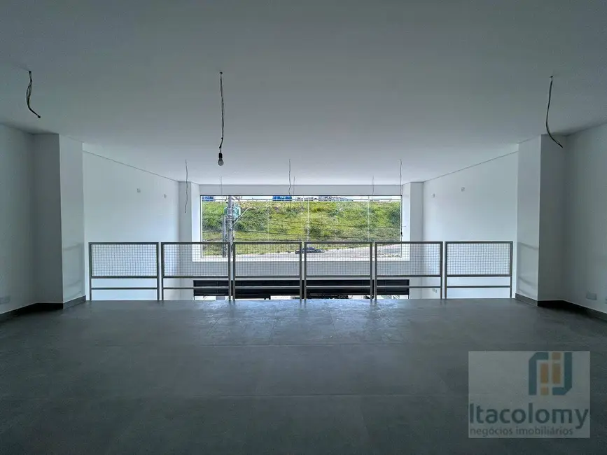 Loja para alugar, 300m2 em Bethaville I, Barueri - SP - imagem 8 Foto 8 de Loja para alugar, 300m2 em Bethaville I, Barueri - SP