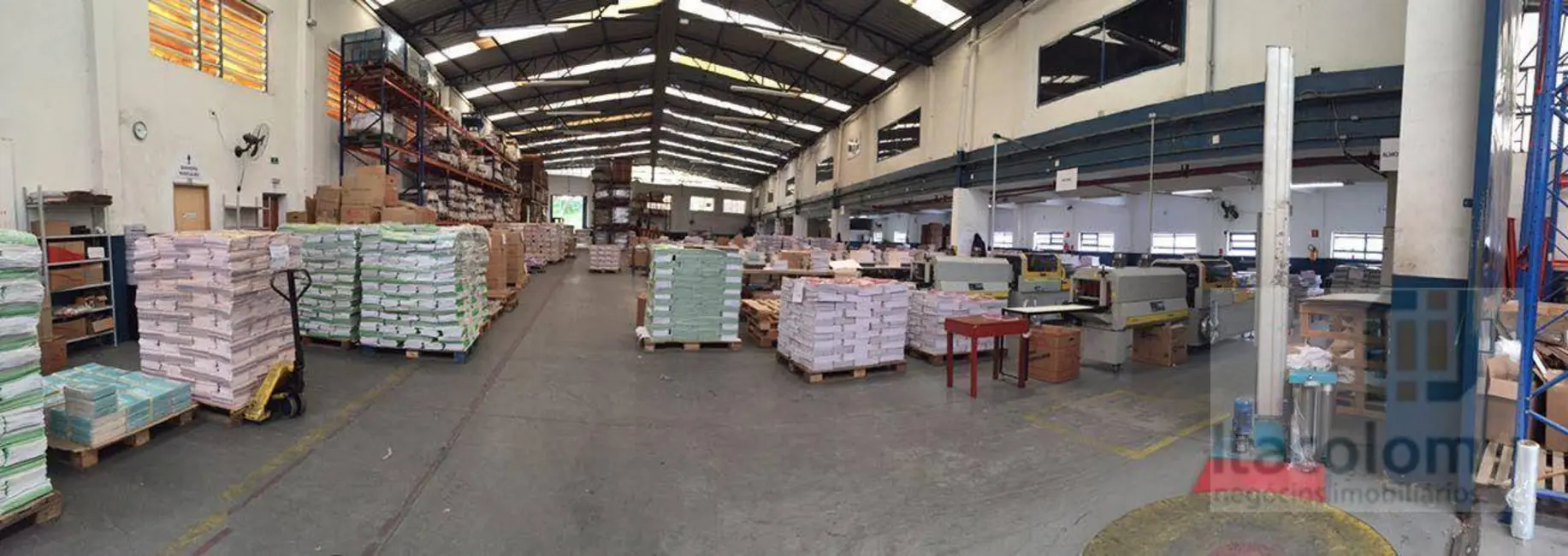 Foto 2 de Armazém / Galpão à venda e para alugar, 2028m2 em Jardim Califórnia, Barueri - SP